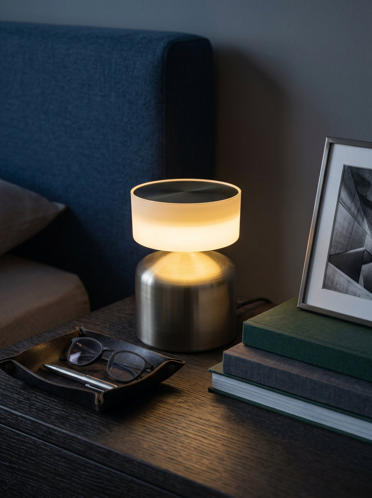 Gold Finch Lamp