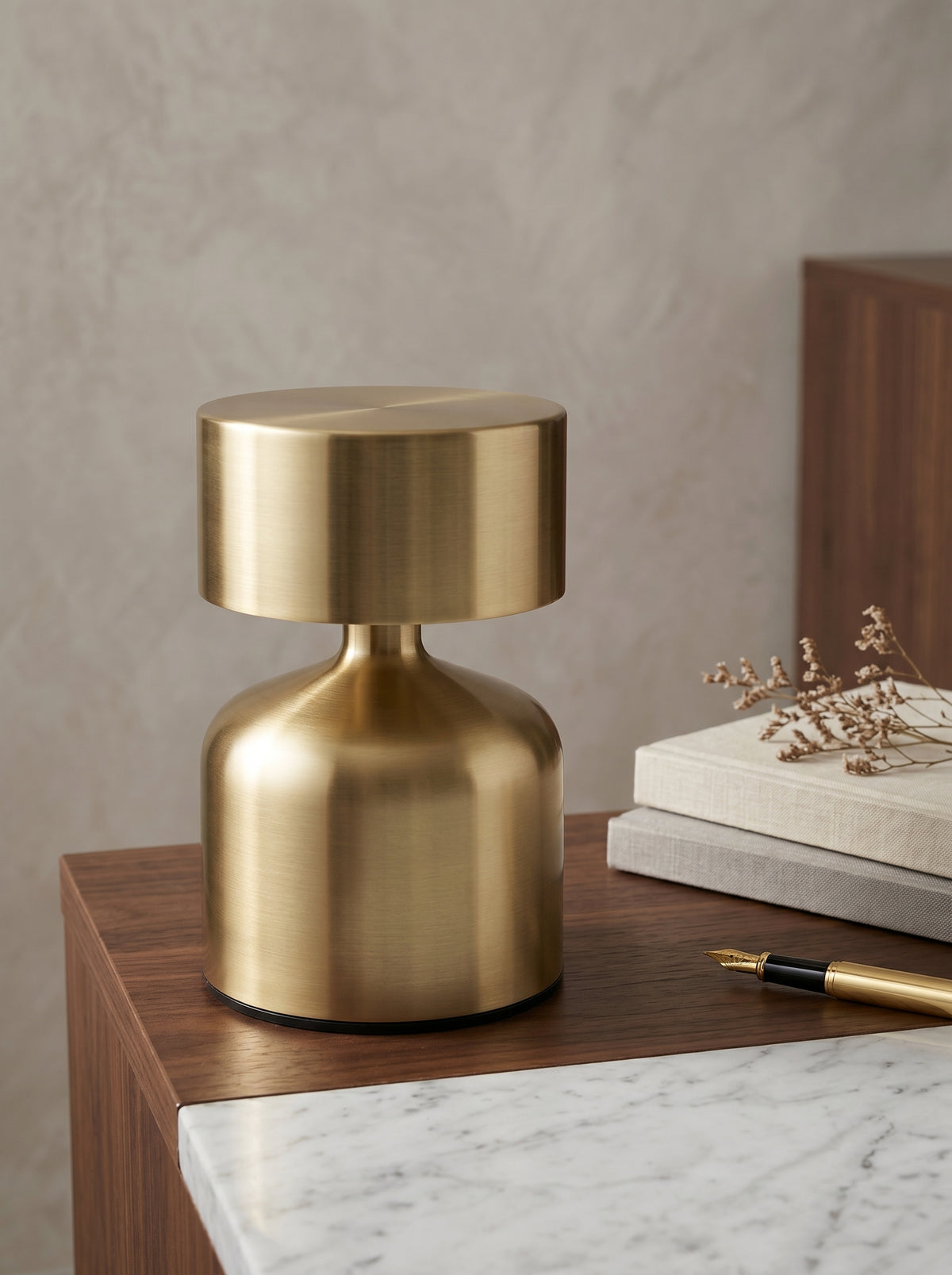 Gold Pipit Lamp