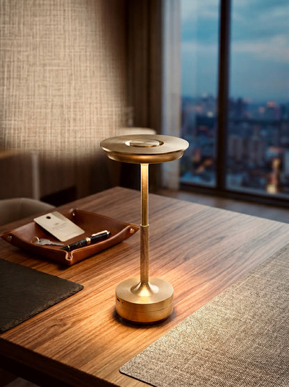 Gold Aurelia Lamp